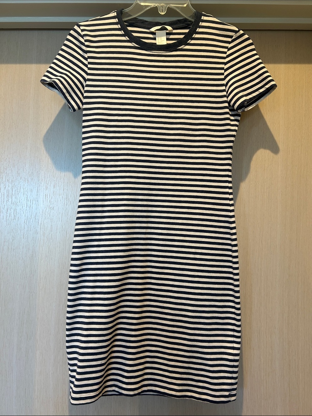 H&M Black and White Striped Short Sleeve Mini Dress